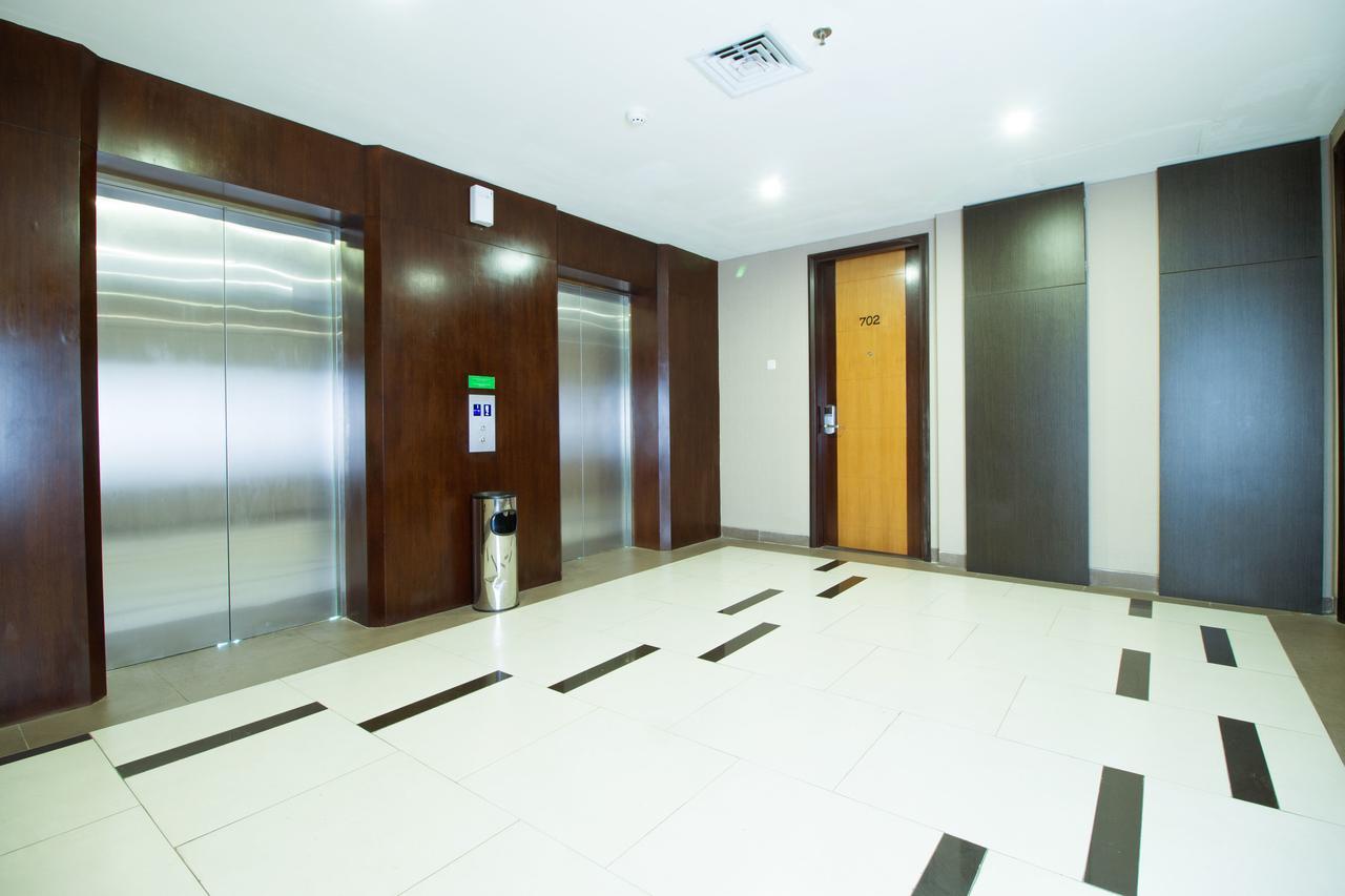 Reddoorz Near Roxy Hotel Jacarta Exterior foto
