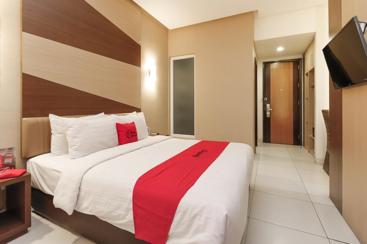 Reddoorz Near Roxy Hotel Jacarta Exterior foto