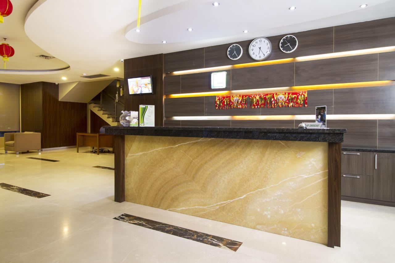 Reddoorz Near Roxy Hotel Jacarta Exterior foto